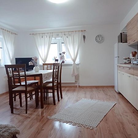 Apartman Paula -Dovolenka Pri Aquaparku Liptovský Mikuláš Exterior foto