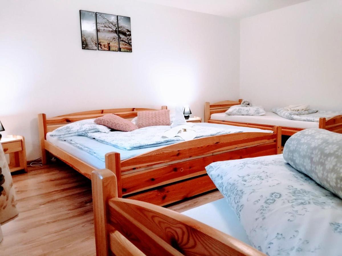 Apartman Paula -Dovolenka Pri Aquaparku Liptovský Mikuláš Exterior foto